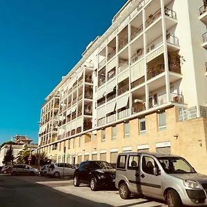 Faro Exclusive , Bari Italia