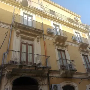Trinity , Catania Italia