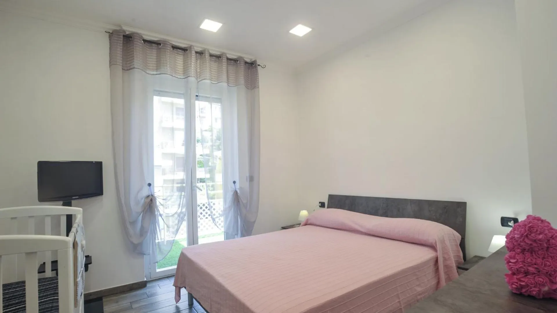 Casa Rosa Lucia Centrale Con Parcheggio Sanremo Appartamento